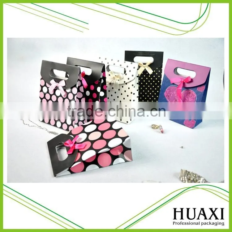 Custom made glossy pink luxury Paper Shopping Bags, Paper gift bags