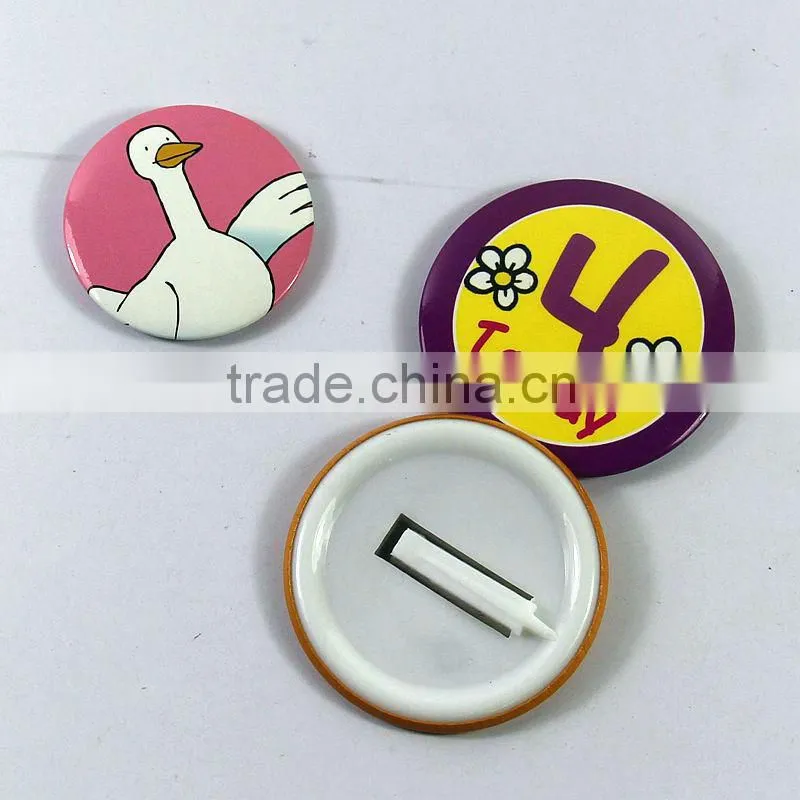 Custom made button plastic badge / cheap pin plastic badge