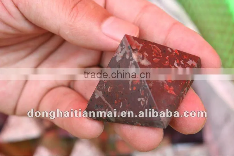 Natural Rock Clear Quartz Crystal Pyramid /Clear QUARTZ Crystal HEALING Pyramid