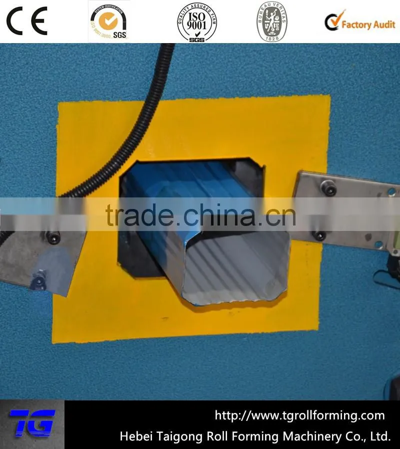 2015 China Hot Sales Square Steel Tube Downpipe Roll Forming Machine