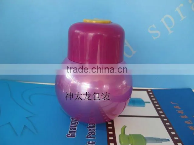 PET plastic bottle PP cover part at the shoulder