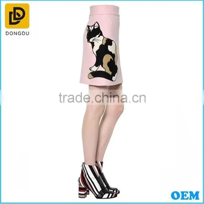 2016 New design Pink embroidery mini skirt