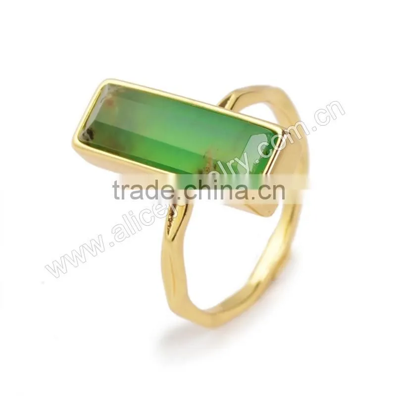 Natural green jade chrysoprase gemstone set into a 18k gold bezel ring