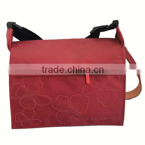 Sling camera bag