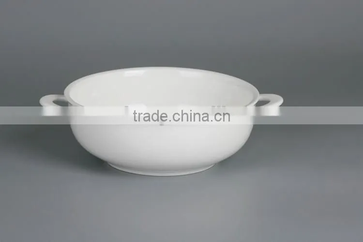 big ceramic soup pot with lid