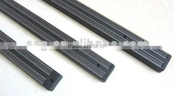 Magnetic kitchen holder in wood for used in kitchen