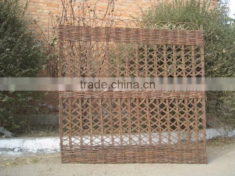 willow trellis foldable screen