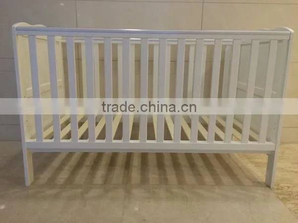 Europe standard Wooden nursery baby bed, 2 in 1 baby cot toddler bed