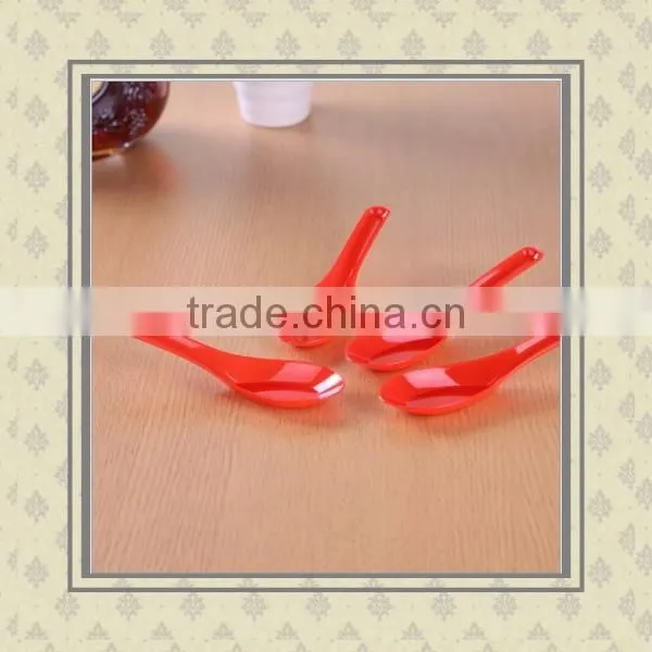 Custom Wholesale cheap plastic red soup spoons for home party/OEM hot sell cheap plastic spoons manufacturer