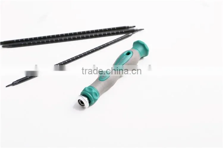 Adjustable blade Screwdriver