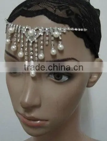 B153 Fshion Rhinestone brooch
