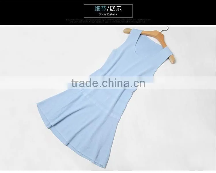 2016 new arrival sleeveless round neck knit dress with hollow pattern design