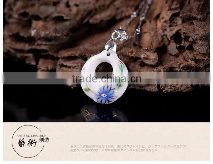 Czech diamond paved enamel famille rose porcelain glazed chrysanthemum pendant necklace