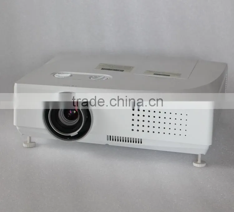 Hot selling product Outdoor Large Venue projector Support a large screen splicing Technology Projector dmd chip projector