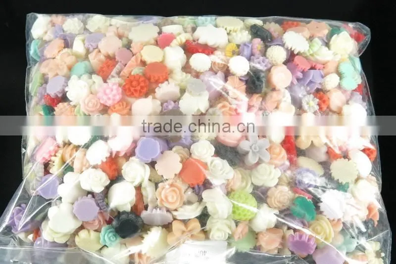 2016 YIWU wholesale IN STOCK BULK mix color mobil phone flower sticker resin DIY flower cabochons