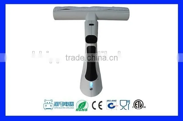 window vacuum cleaner with spray function