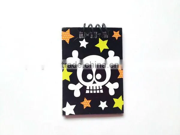 Mini note pad w/halloween design