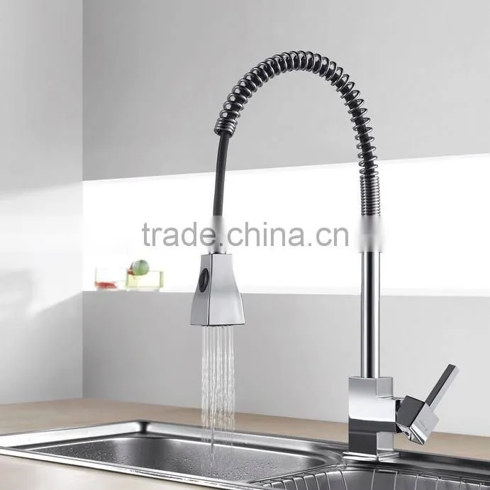 Classic Deck Mounted Single Hole Kitchen Pull Out Faucet Spring Spray Mixer Tap