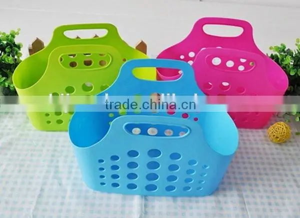 Bath basket with handle