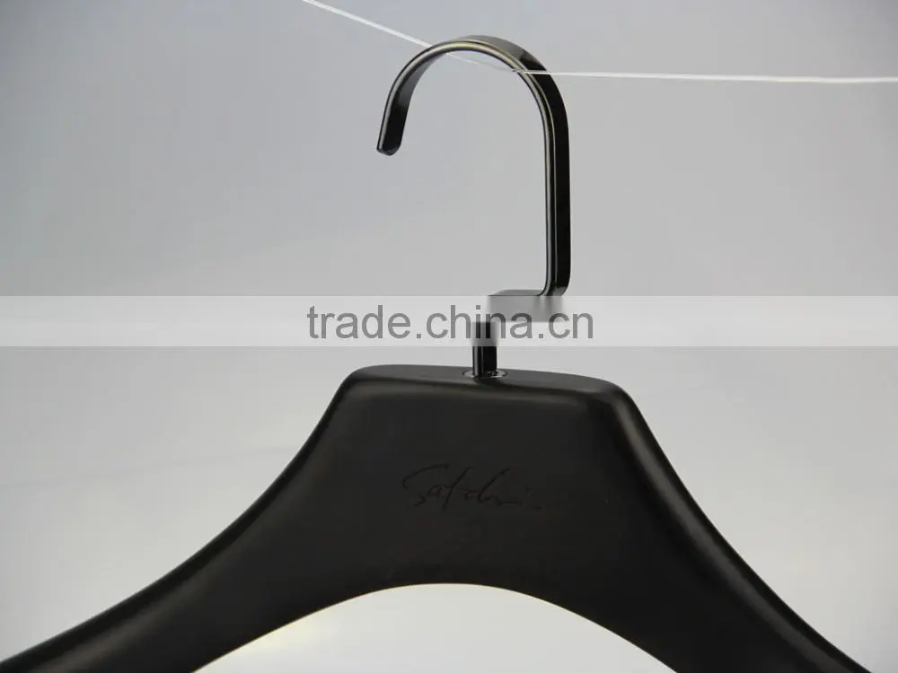 HA277 high quality wooden clothes hanger for coat