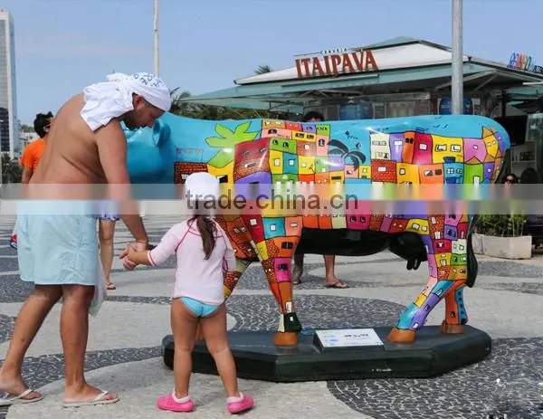 Fiberglass handmade standing cow for garden outdoor decoration