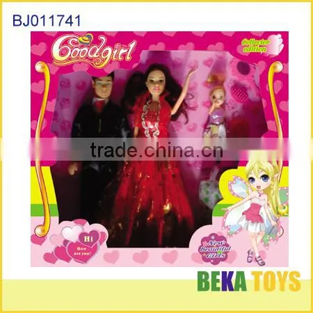 good quality roca doll with her happy family dolls