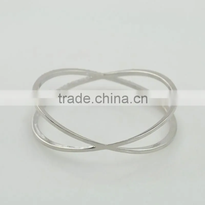 Silver Personalized Women Bracelets With X Shape Crystal Design Bangles