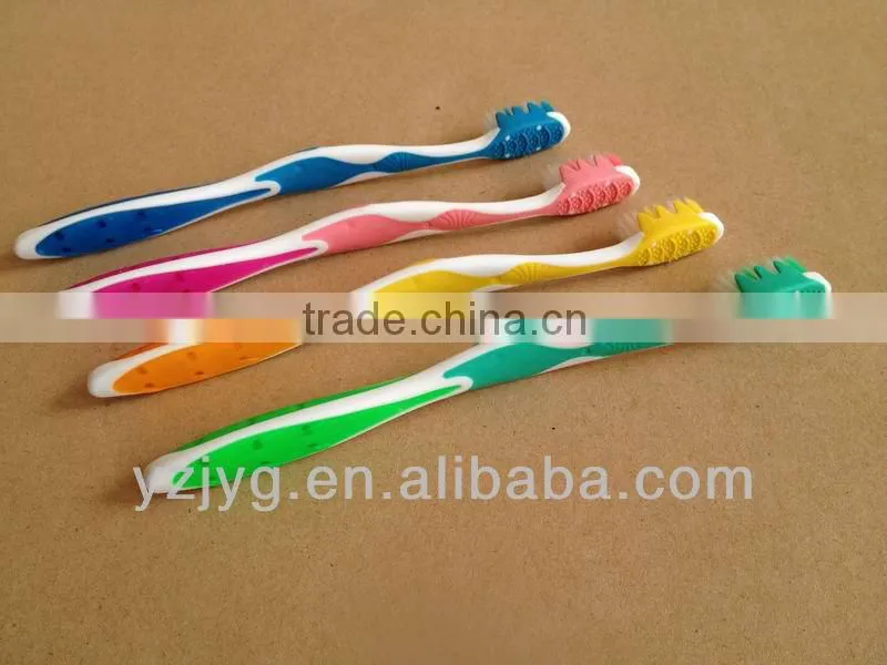 2013 new design plastic toothbrush for adult