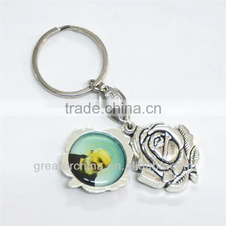 Religious zinc alloy custom metal keychain with photo