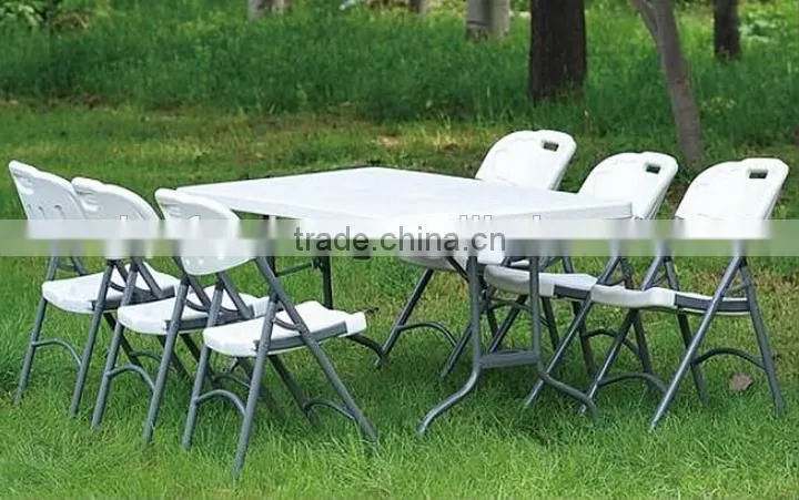 Outdoor Plastic Folding Table