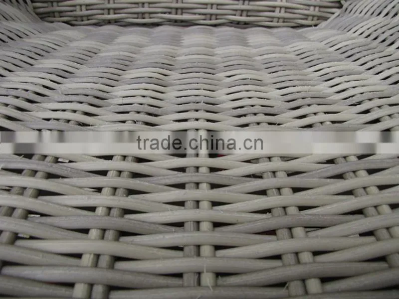 HIGH QUALITY CLASSIC RATTAN OUTDOOR FOLDING TABLE