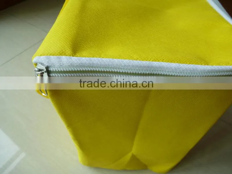 Yellow non woven pizza cooler bag