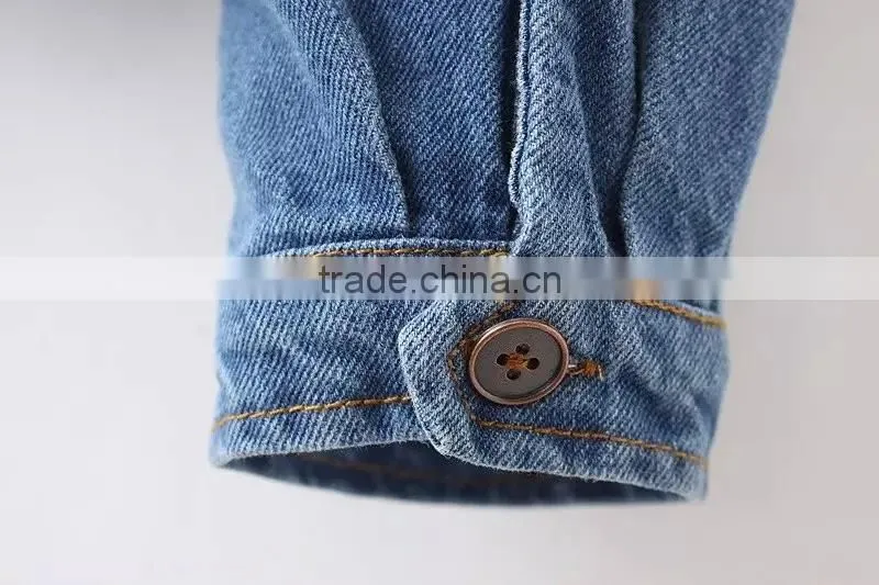 cheap china wholesale clothing two pockets front denim jacket