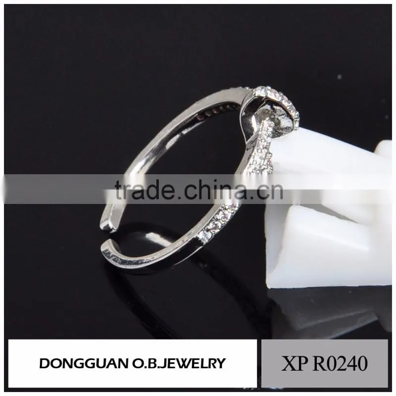 OEM and ODM ladies finger fancy white gold latest design diamond ring