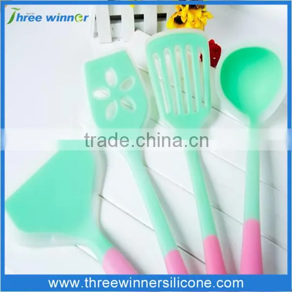 2015 china housewares silicone kitchen set wholesale
