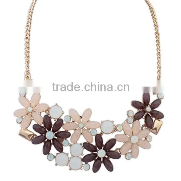 2016 wholesale fashion fresh flower statement necklace