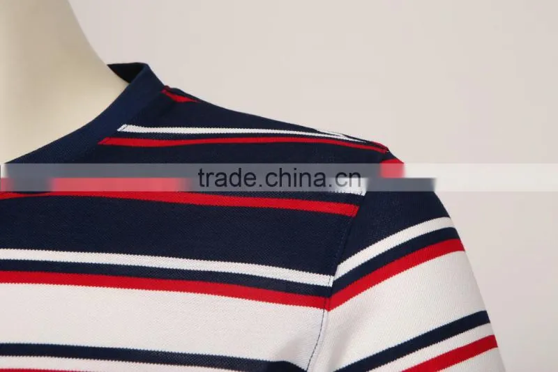 Logo t shirt v neck