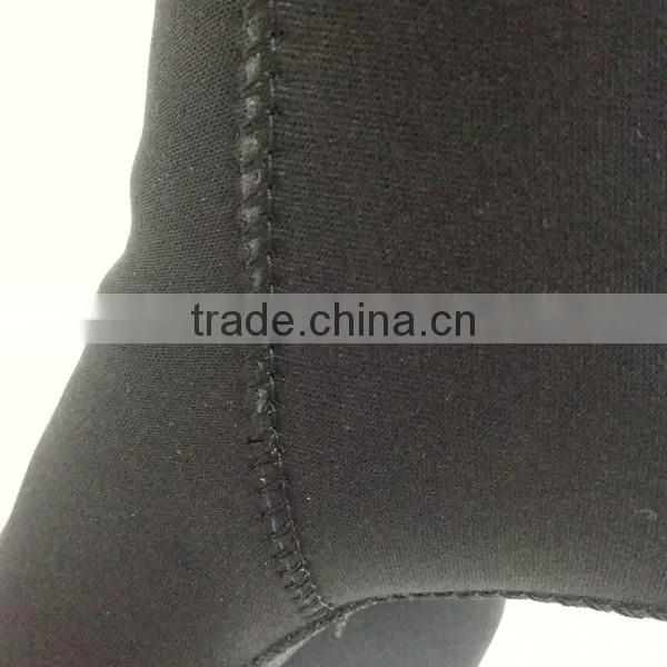 Durable and breathable waterproof neoprene socks