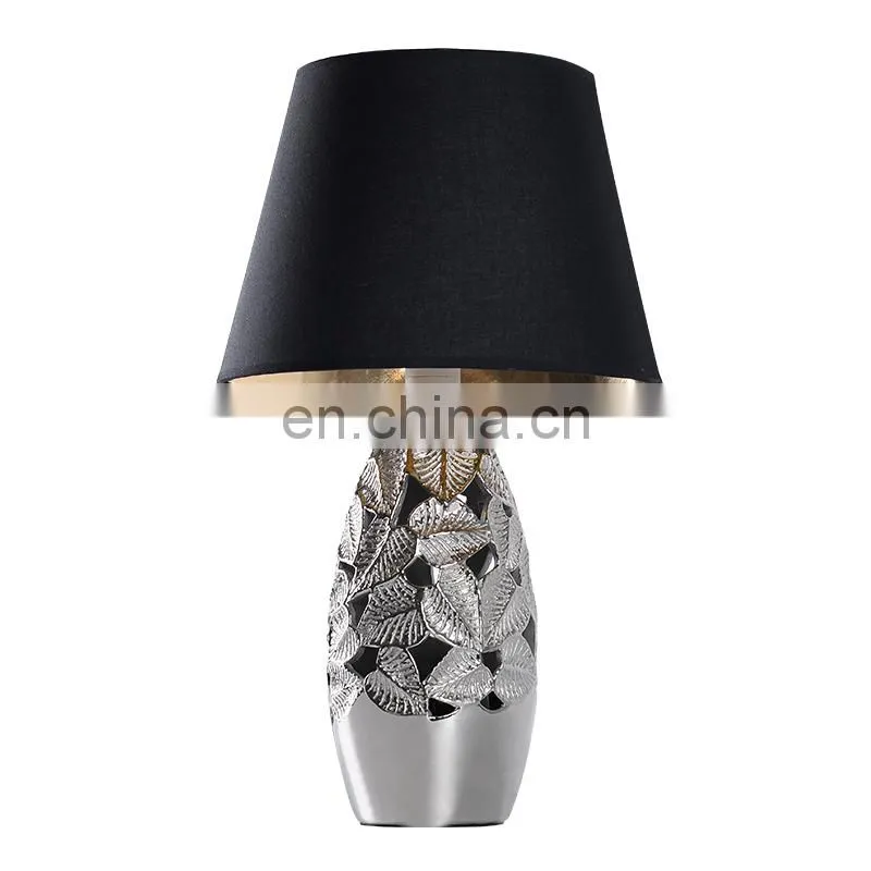 ceramic home decoration new design of flower pattern table lamp made in China