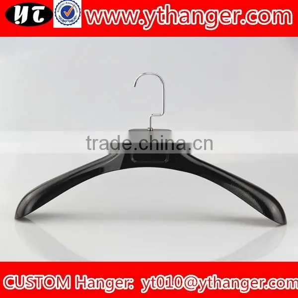 YY0541vintage wide shoulder mens suit hanger with pants bar plastic suit hanger