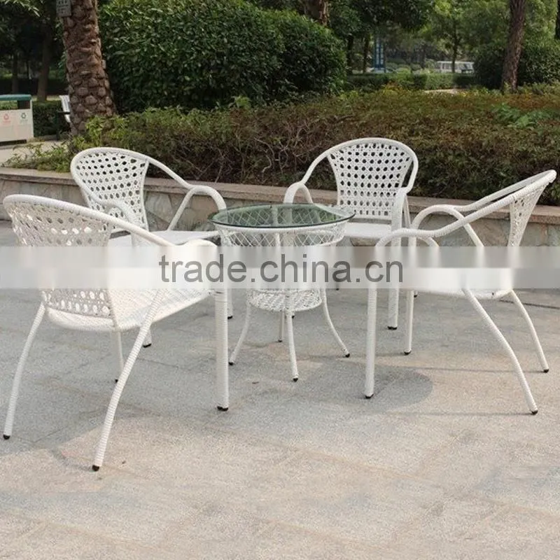 Cheap Outdoor Rattan Round Dining Table and stackable chair Sets