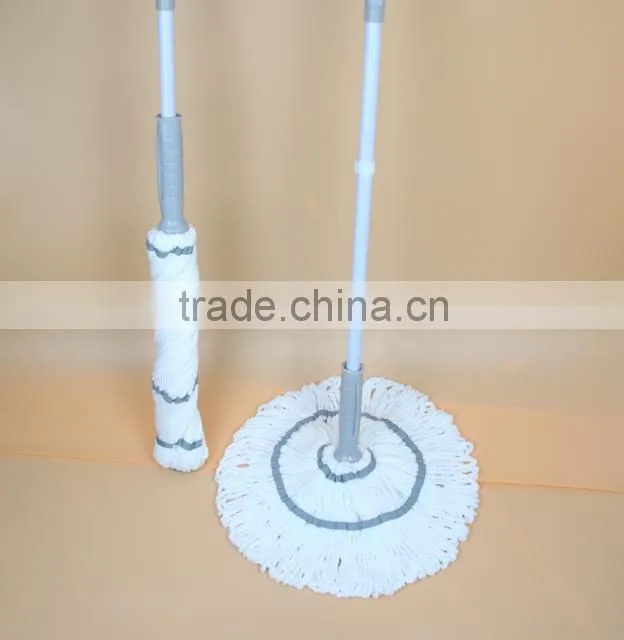 Easy twist mop