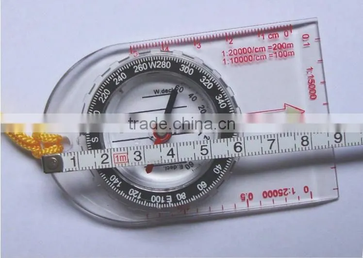 Outdoor sports gift plastic compass for kids hiking and camping with rope