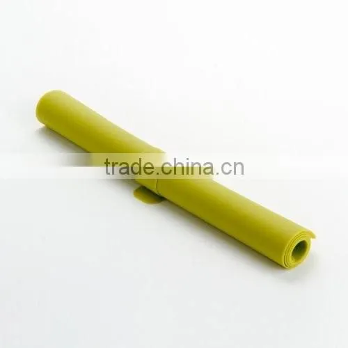 Non-stick silicone mat with measurements for using rolling pin