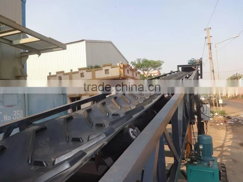 EP250/2 patterned conveyor belt for industrial transmission plant