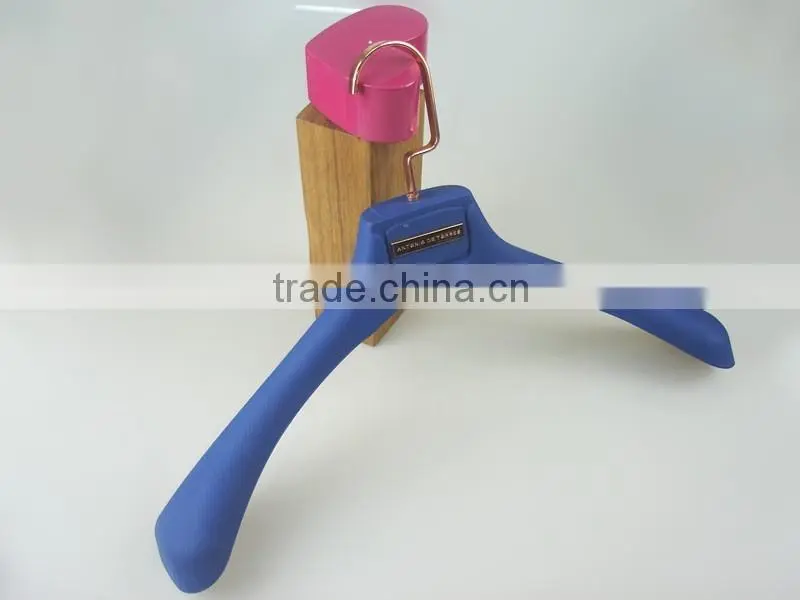 IMY-528 blue rubber copper hooks hanger custom