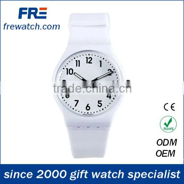 fashion colorful water resisting plastic watch with pvc strap and stainless steel back