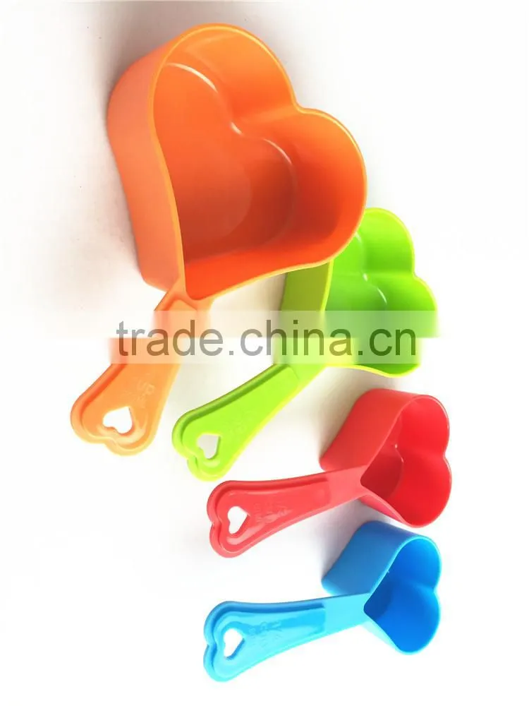 Heart shape colorful measuring cups