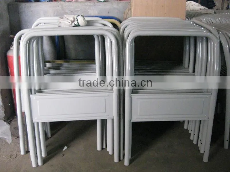 plastic wheelbarrow wb6400