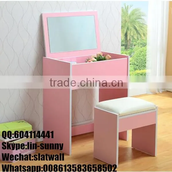 Bedroom wooden dressing table